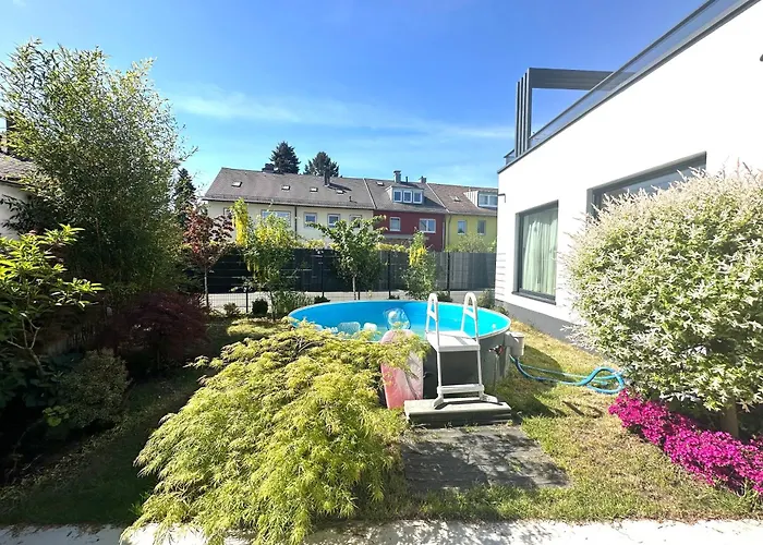 Familienparadis Pool Garten Grill Parkplatz Fitness Tischtennis